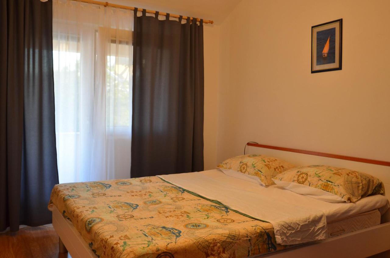 Apartments Tomas Betina  Ngoại thất bức ảnh