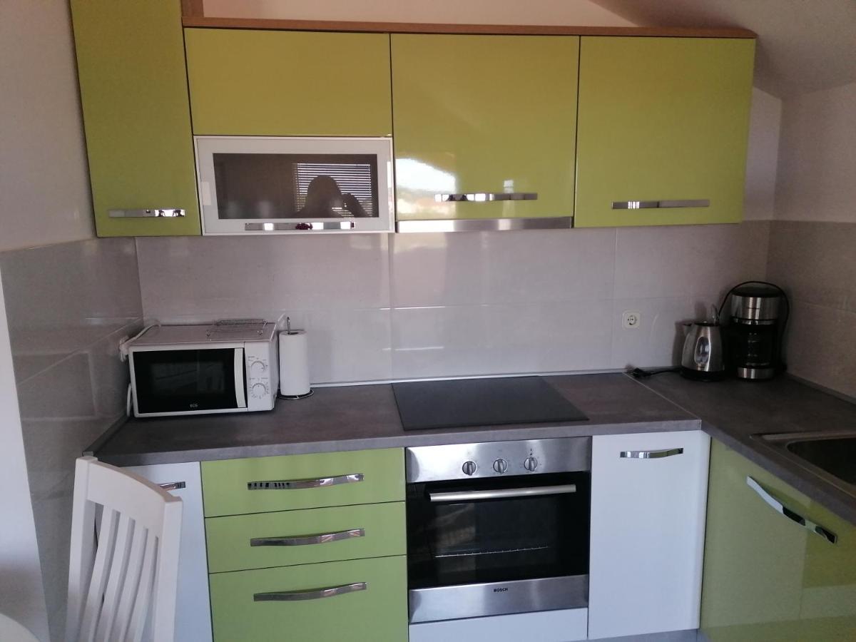 Apartments Tomas Betina  Ngoại thất bức ảnh