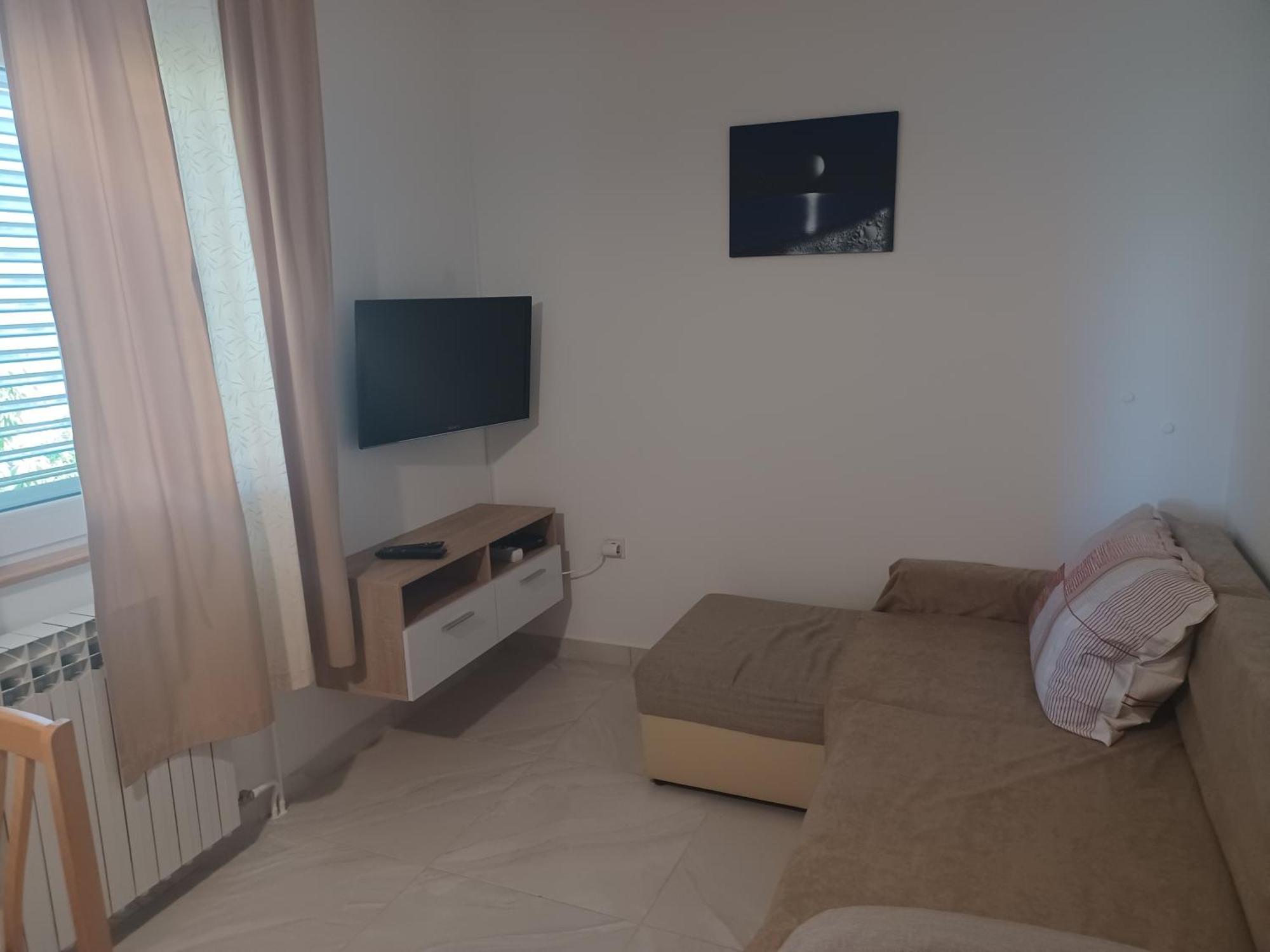 Apartments Tomas Betina  Ngoại thất bức ảnh