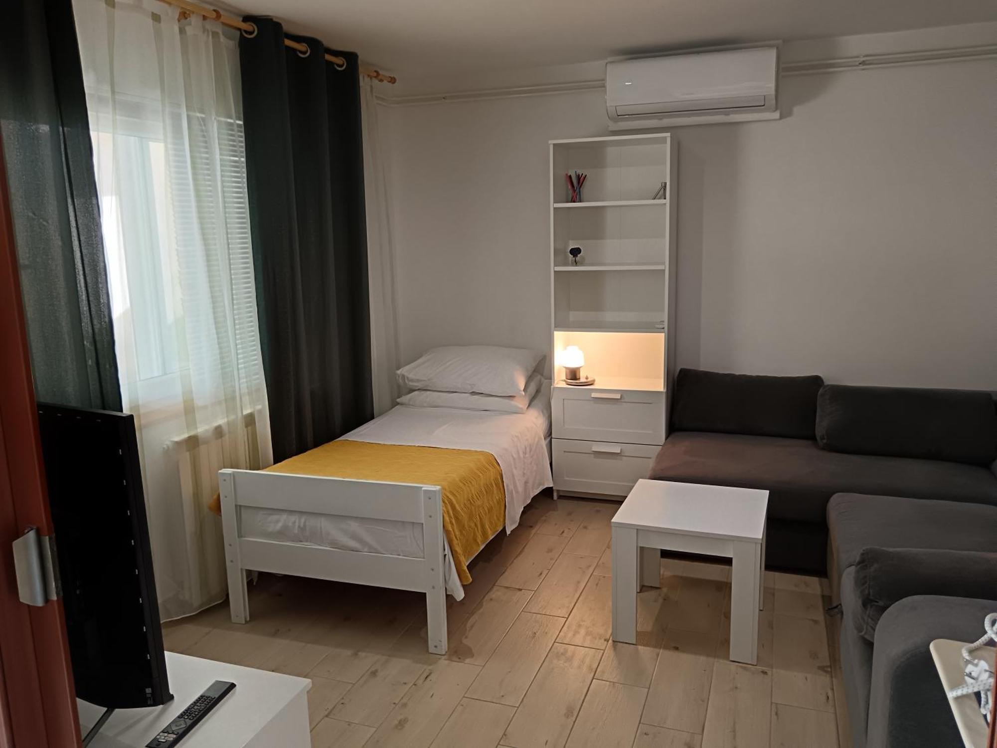 Apartments Tomas Betina  Ngoại thất bức ảnh