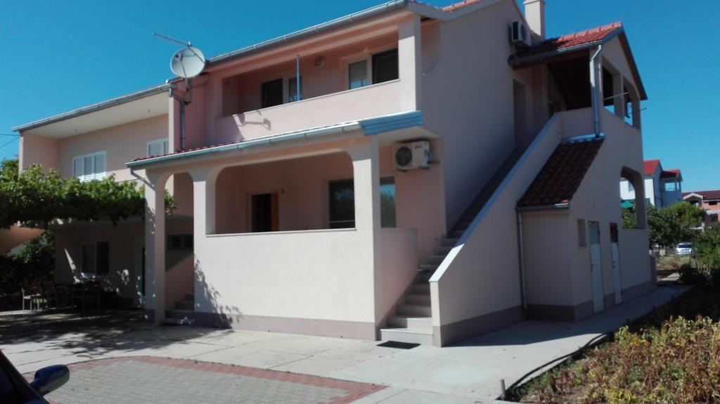 Apartments Tomas Betina  Ngoại thất bức ảnh