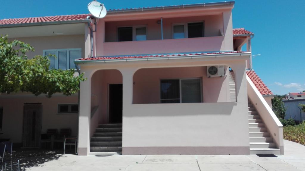 Apartments Tomas Betina  Ngoại thất bức ảnh