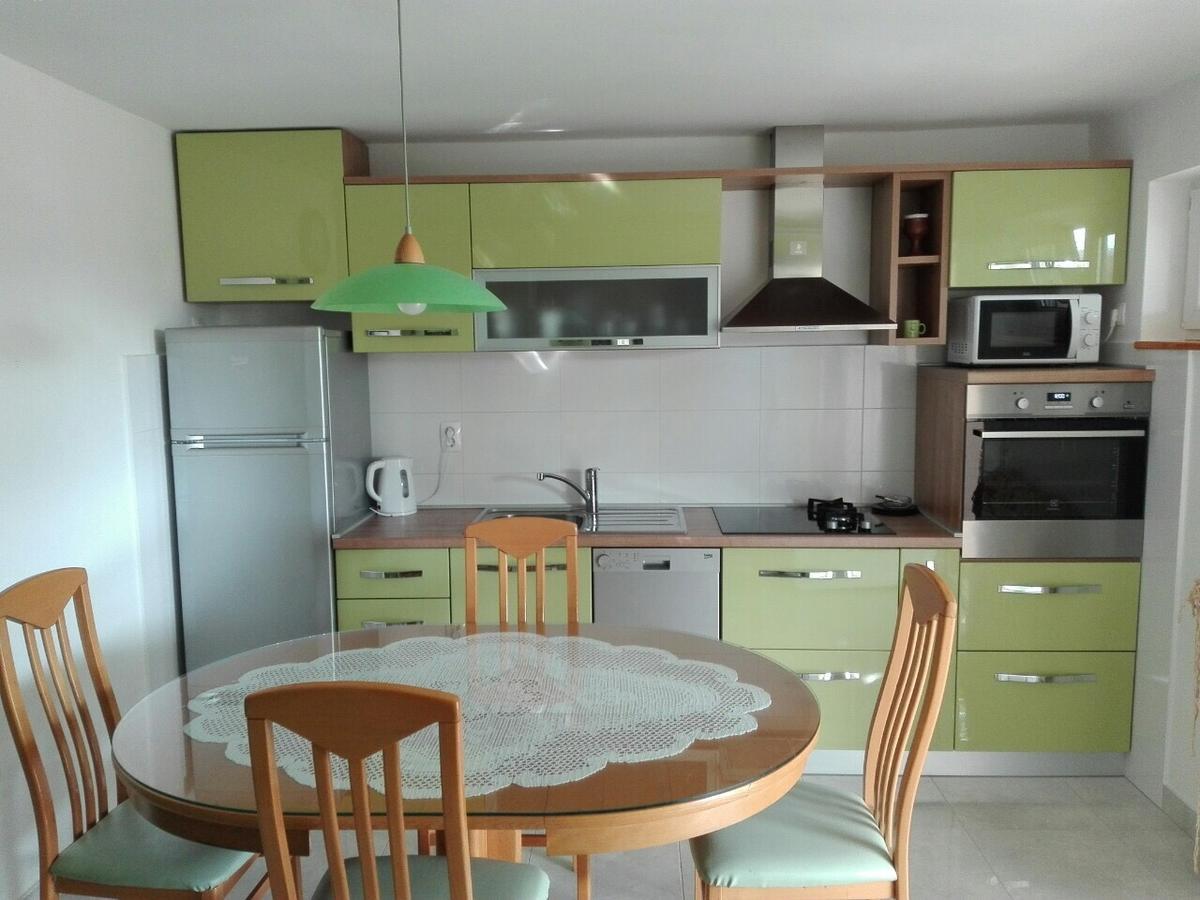 Apartments Tomas Betina  Ngoại thất bức ảnh