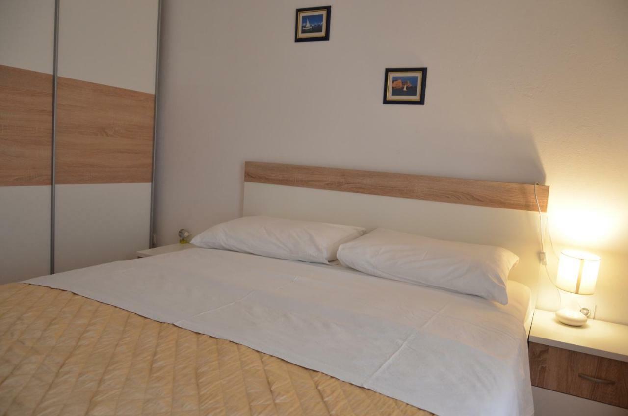 Apartments Tomas Betina  Ngoại thất bức ảnh
